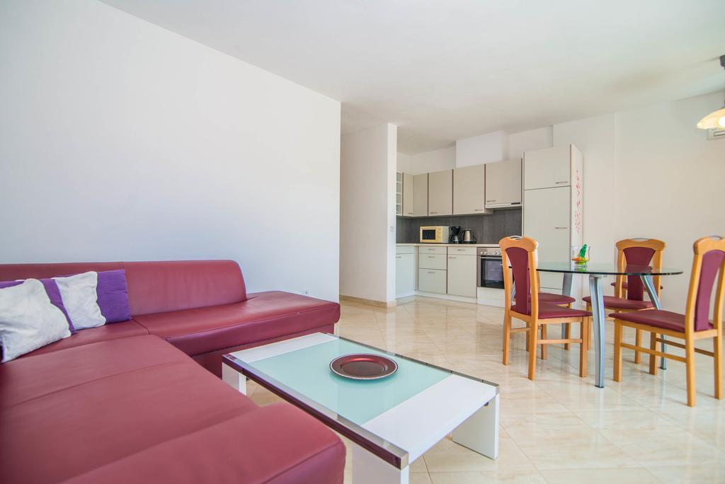 Apartment Una 2 Pula Exterior photo